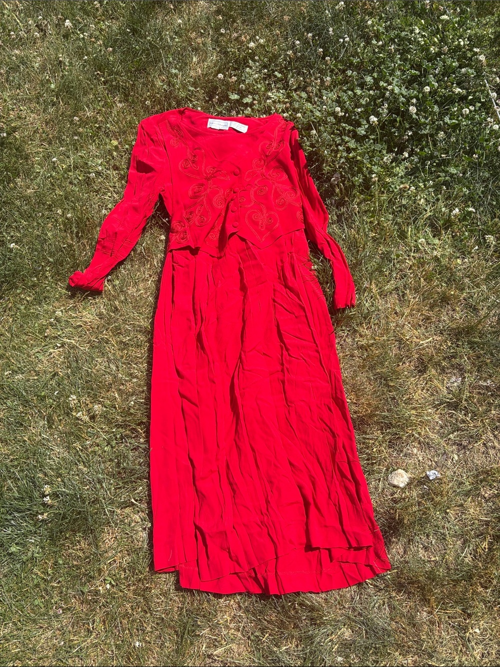 karin stevens Red Embroidered Long Sleeve Maxi Dress